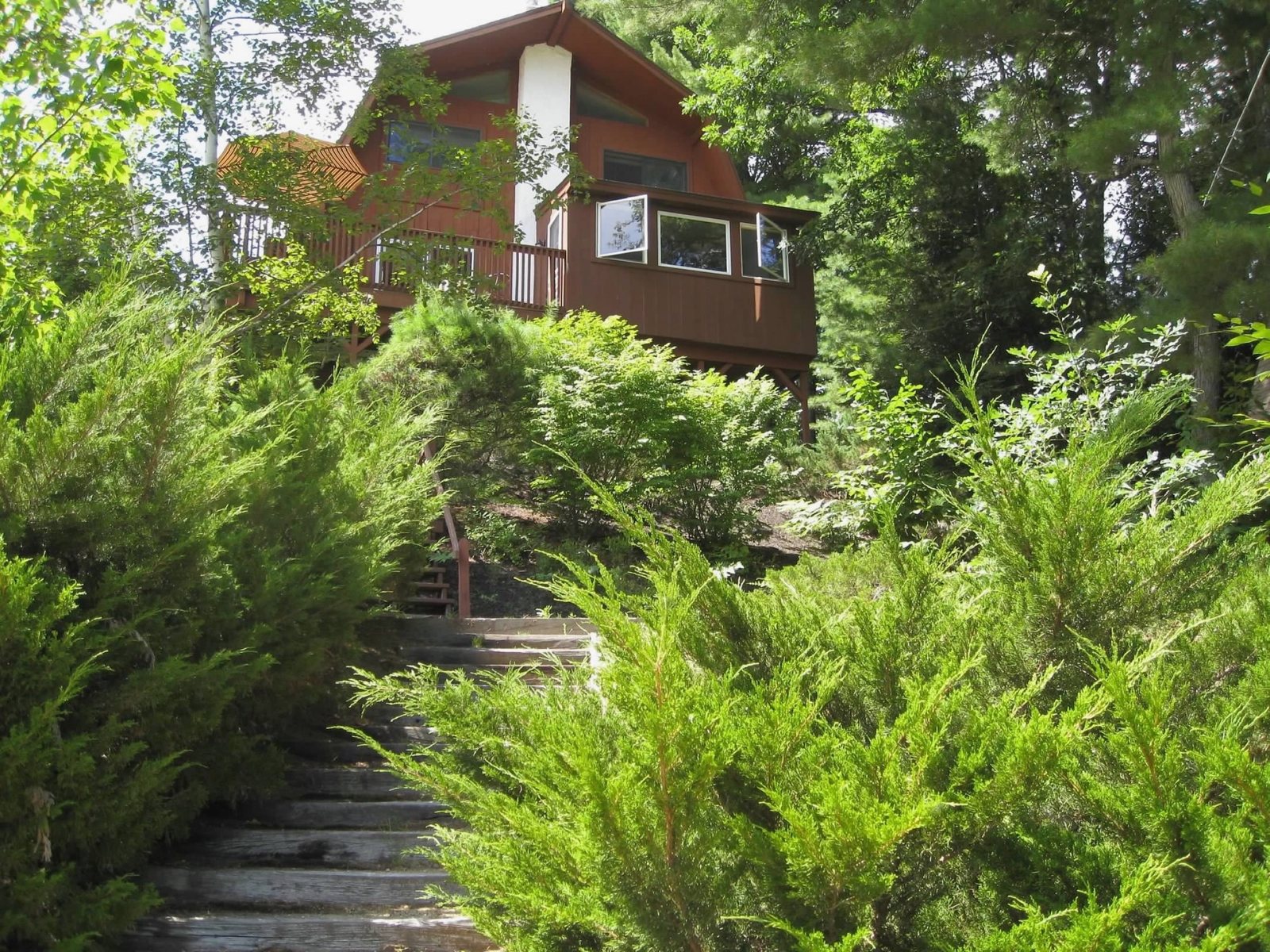 The path up to the Inn